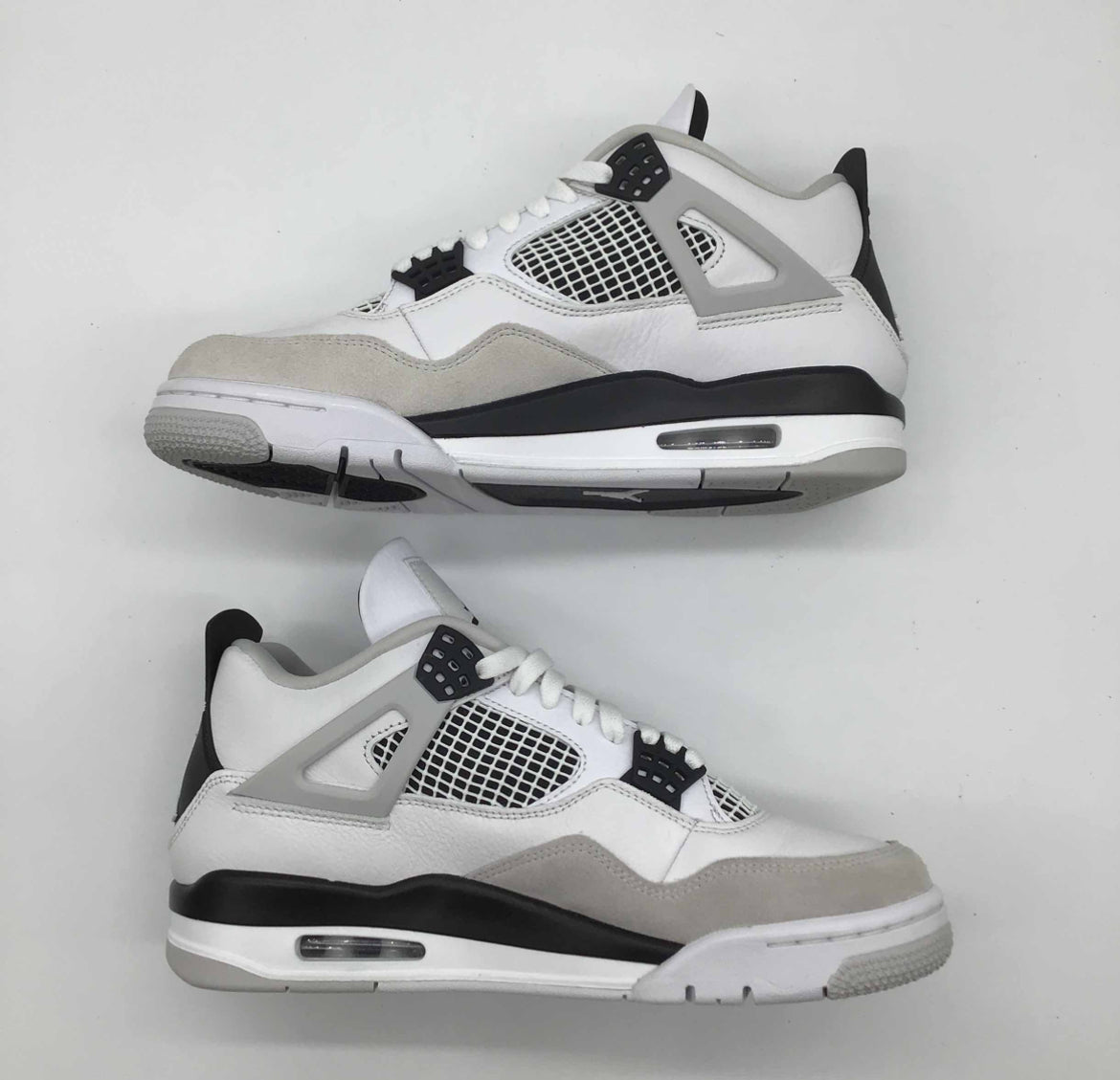 Jordan 4 Retro Military Black (Auténtica Reventa)