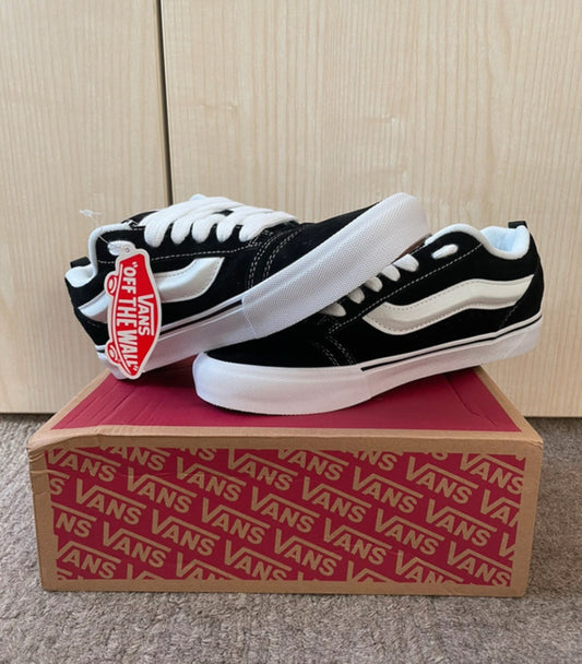 Vans Knu Skool Black White (Auténtica Reventa)